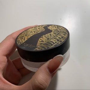 Tarts clay finishing powder